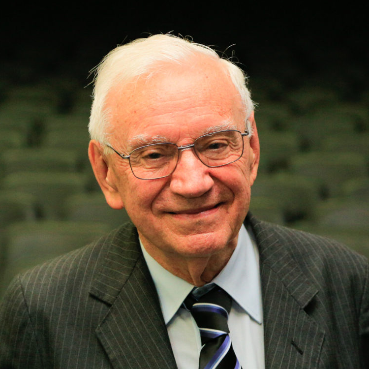 Ozires Silva